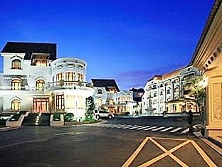 Anqinyu Club Hotel Циндао Екстериор снимка